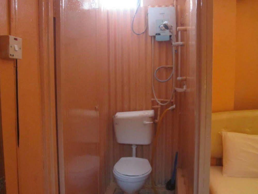 Nilai H2 Exterior foto